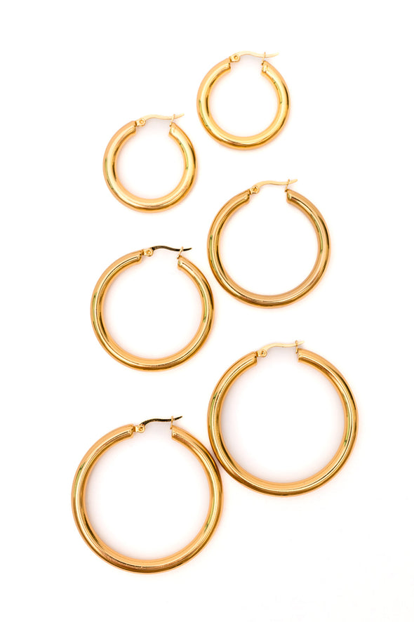 Day To Day Hoop Earrings Set in Gold