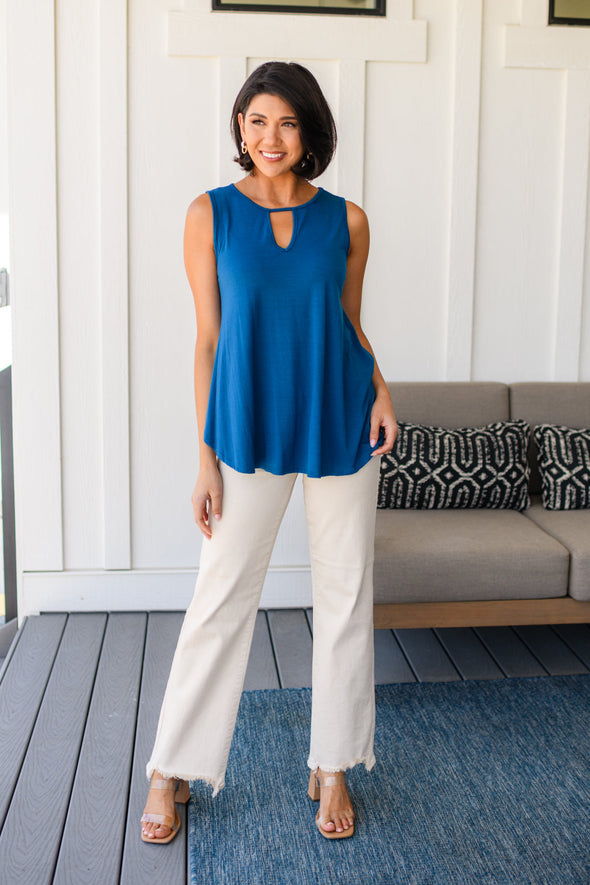 Greater Than Great Keyhole Detail Tank in Teal