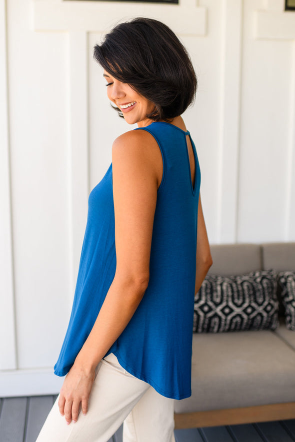 Greater Than Great Keyhole Detail Tank in Teal